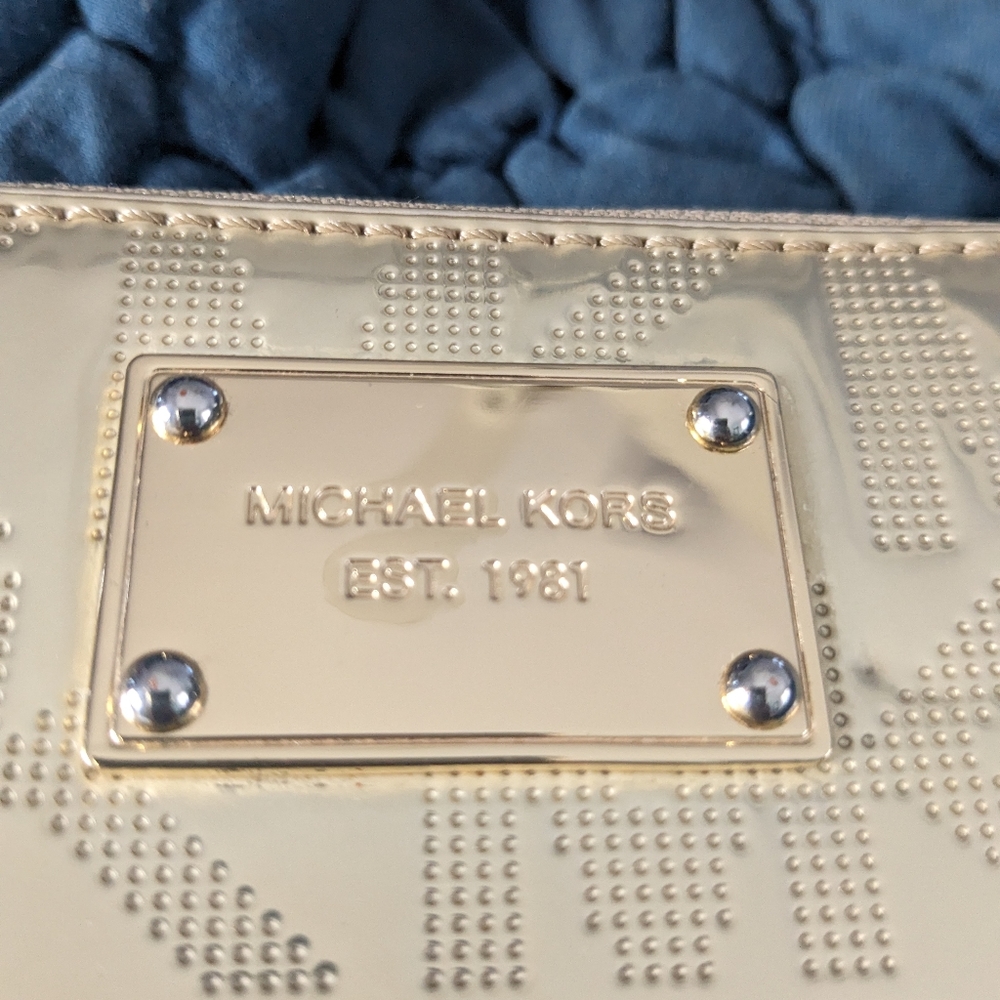 Michael Kors Jet Set Travel Continental Pale Gold Mirror Zip Around Wallet/Wrist - Picture 3 of 9